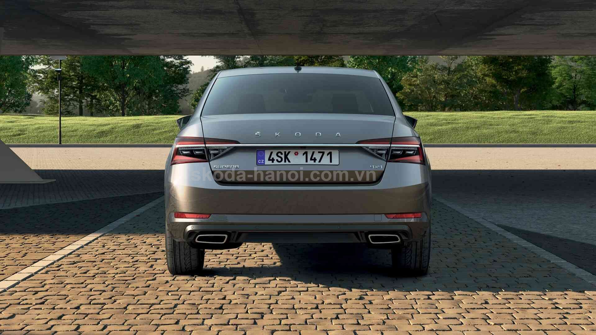 Đuôi xe Skoda Superb