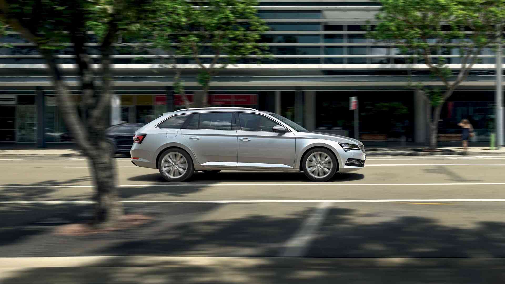 Thân xe Skoda Superb iV