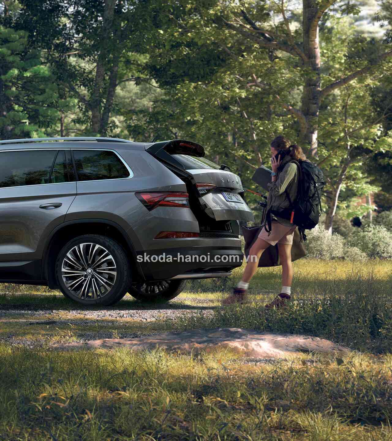 Đóng cốp rảnh tay Skoda