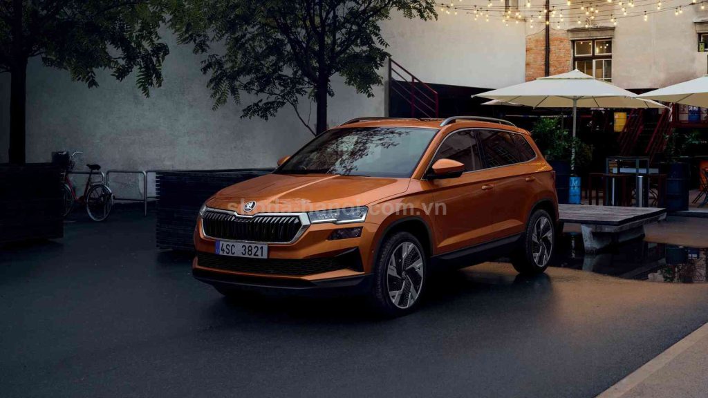 Skoda Karoq màu cam